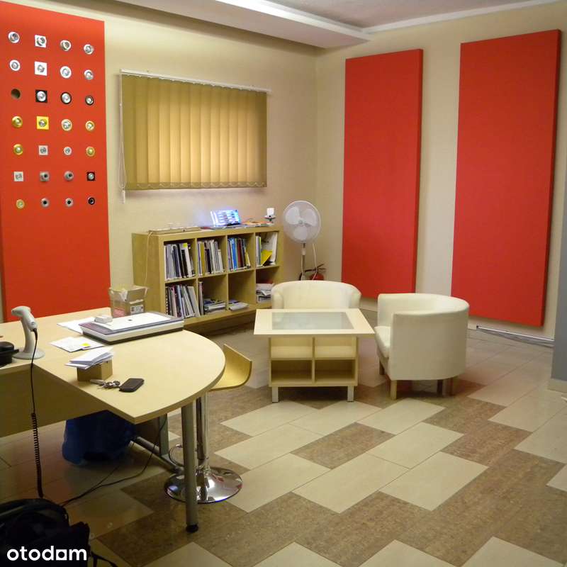 Budynek z lokalami usługowymi, biurowymi i parking przy głównej ulicy - Pełny obrazek: 5/10