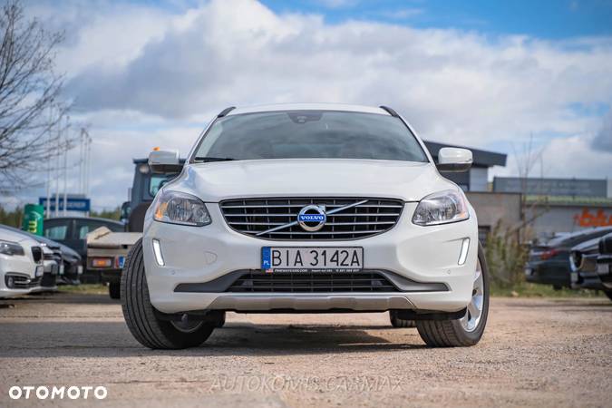 Volvo XC 60 T5 Momentum - 3