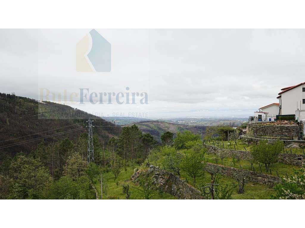 Moradia T3 no Parque natural da Serra da Estrela !!-9