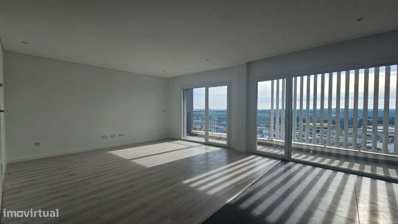 Apartamento T2 - Santa Marta Pinhal - Grande imagem: 4/17