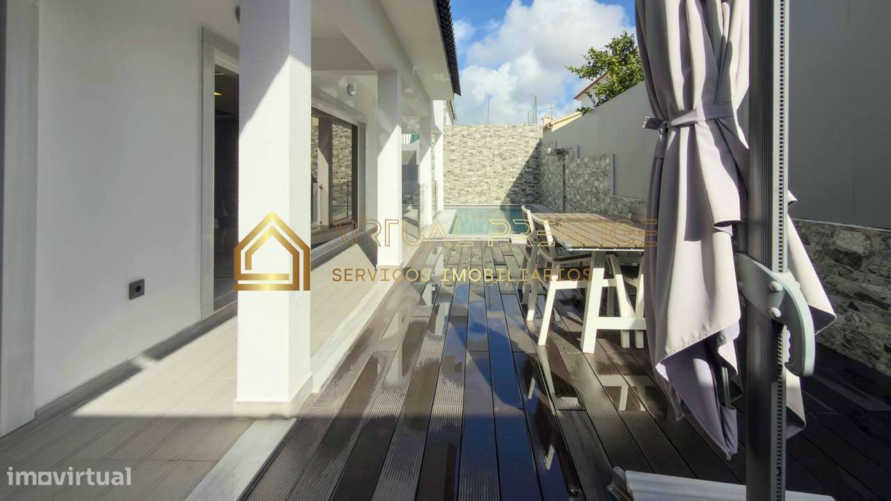 Moradia T4 Remodelada com Piscina em Belverde-31