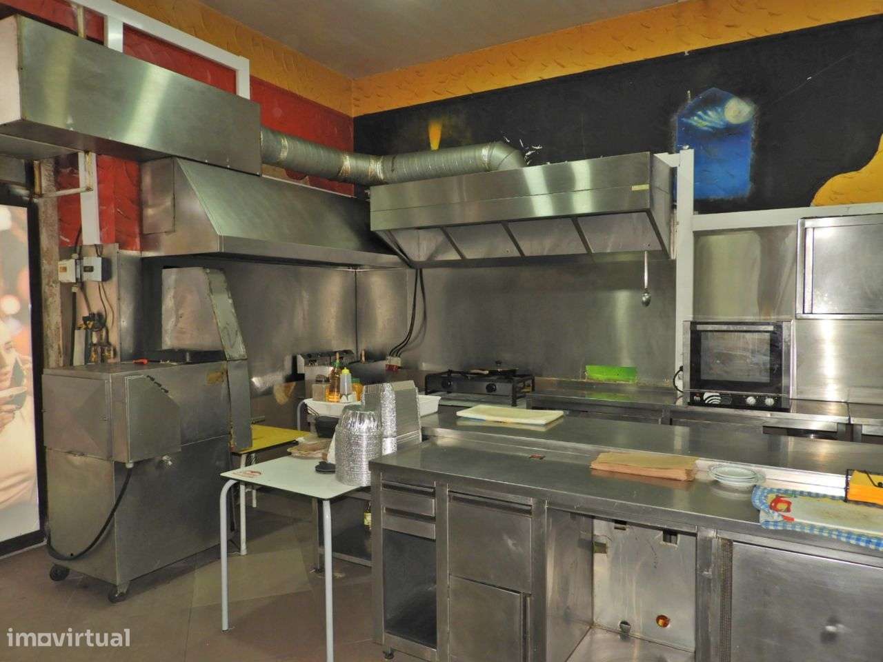 Prédio de 2 pisos com área bruta de 506 m2 - Grande imagem: 5/8