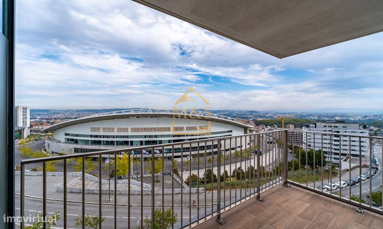 Apartamento T1 , Vistas Rio , Cond.Fechado, varanda, garagem,Antas-19