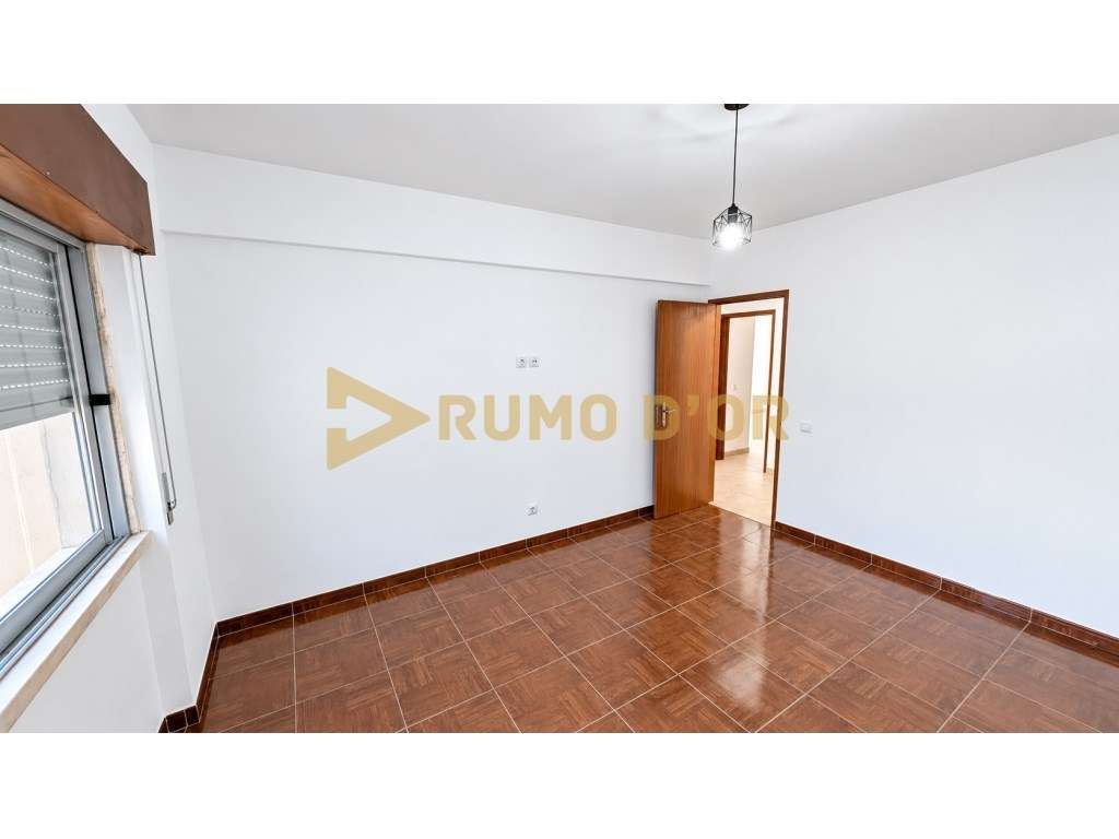 T2 em Arruda dos Vinhos , Espaço, Luz Natural e Conforto, com tudo ...-8