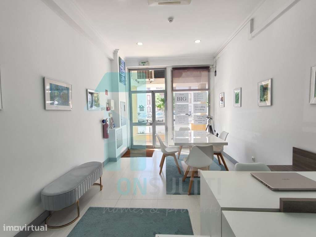 Loja no centro de Carcavelos - Grande imagem: 4/11