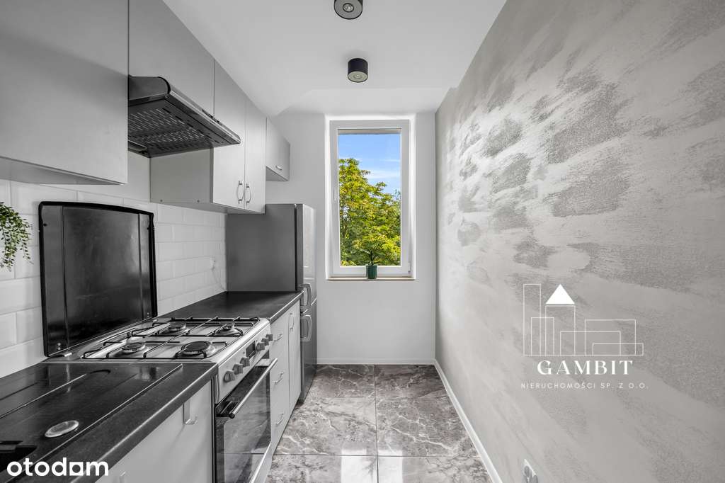 2 pok. Metro, oddzielna kuchnia, balkon z widokiem-8