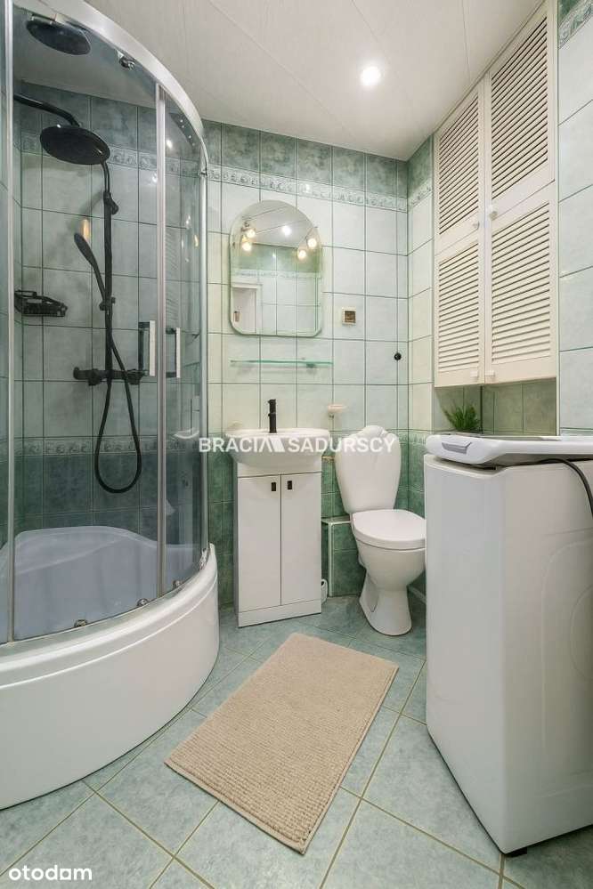 1 pok z osobną kuchnią ul.Wybickiego.-3