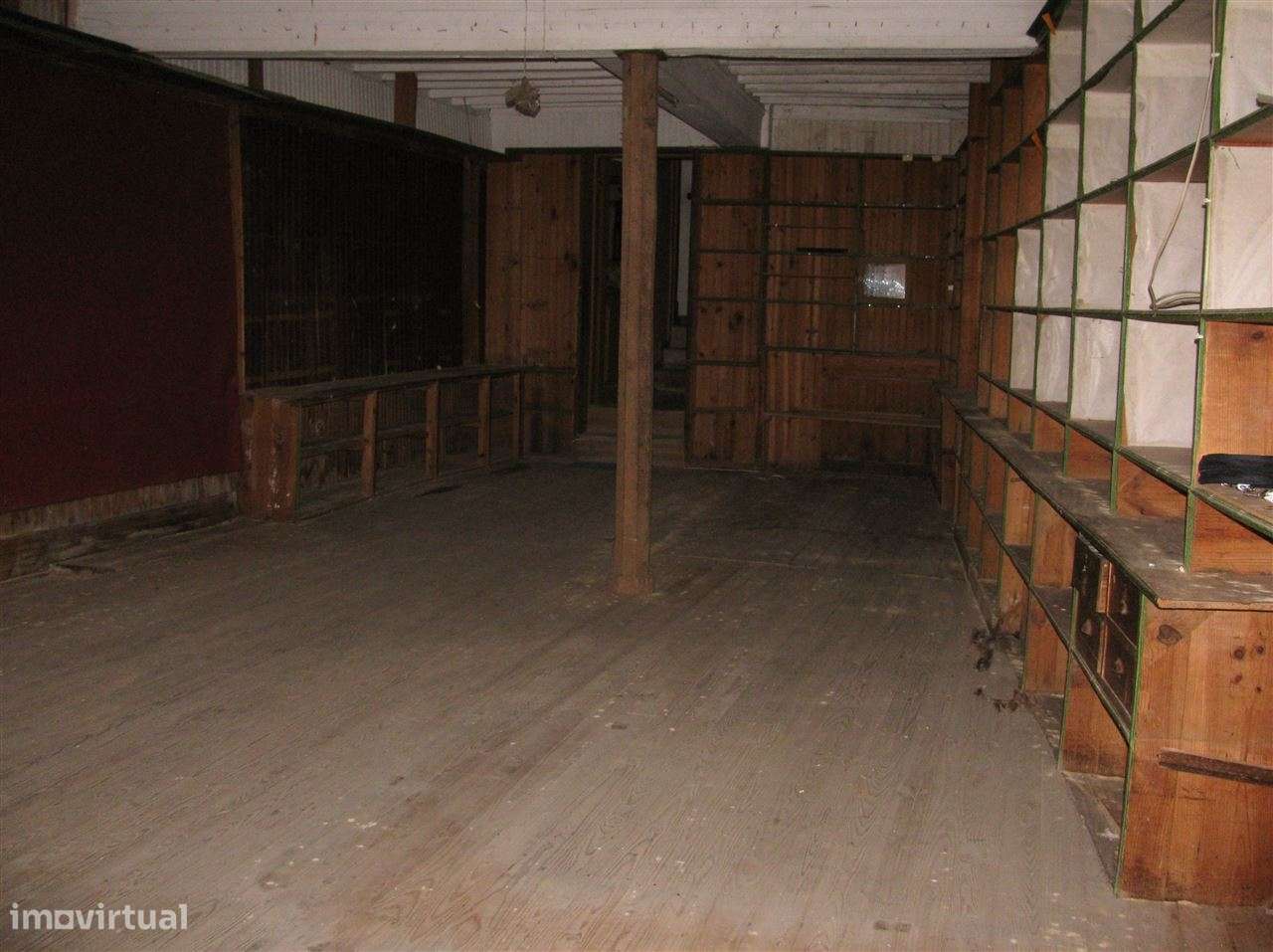 Prédio zona histórica Miranda do Douro-24