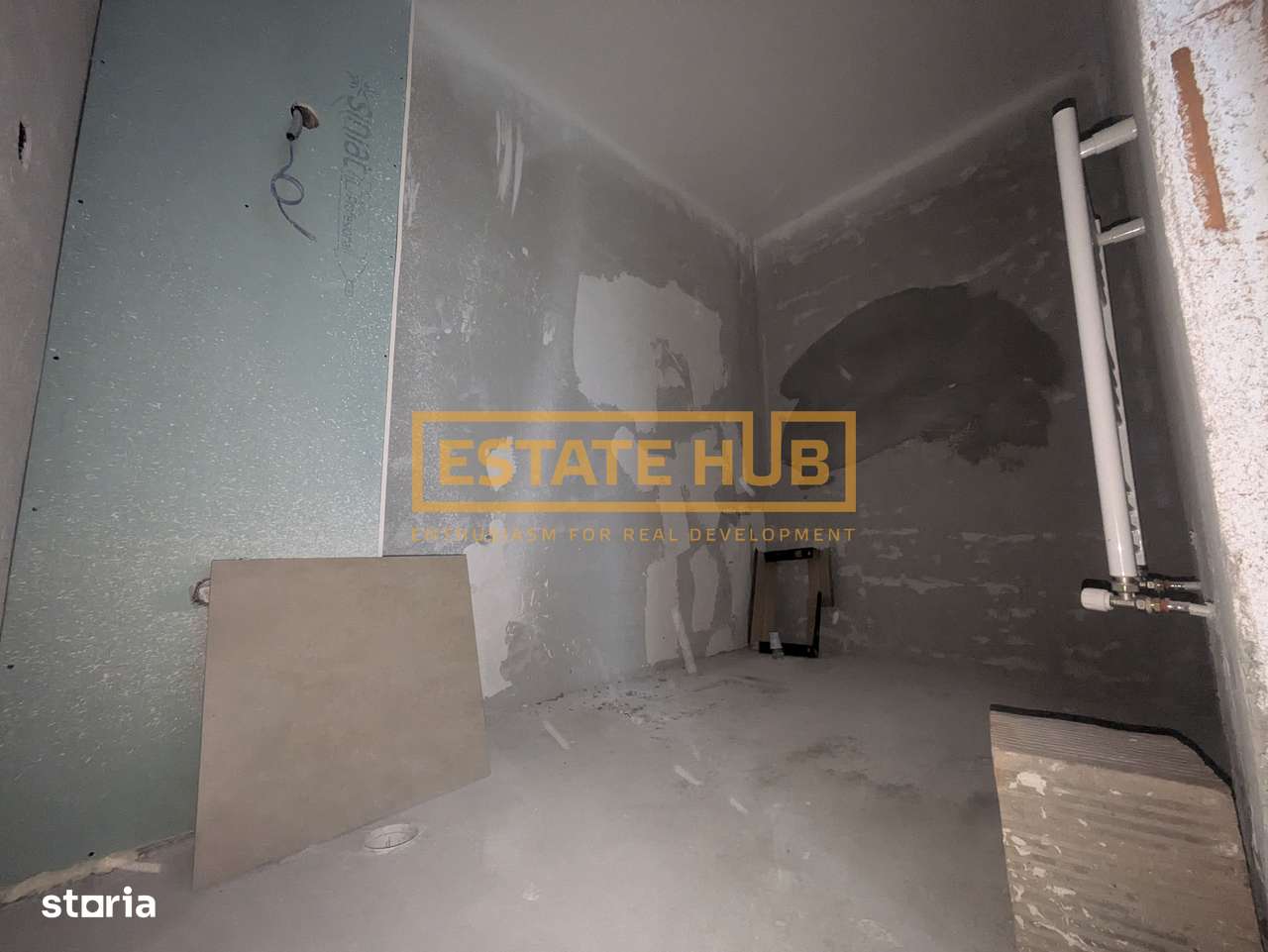 Apartament cu CF 3 camere recompartimentate in 4 camere langa viitorul - Imagine principală: 4/18