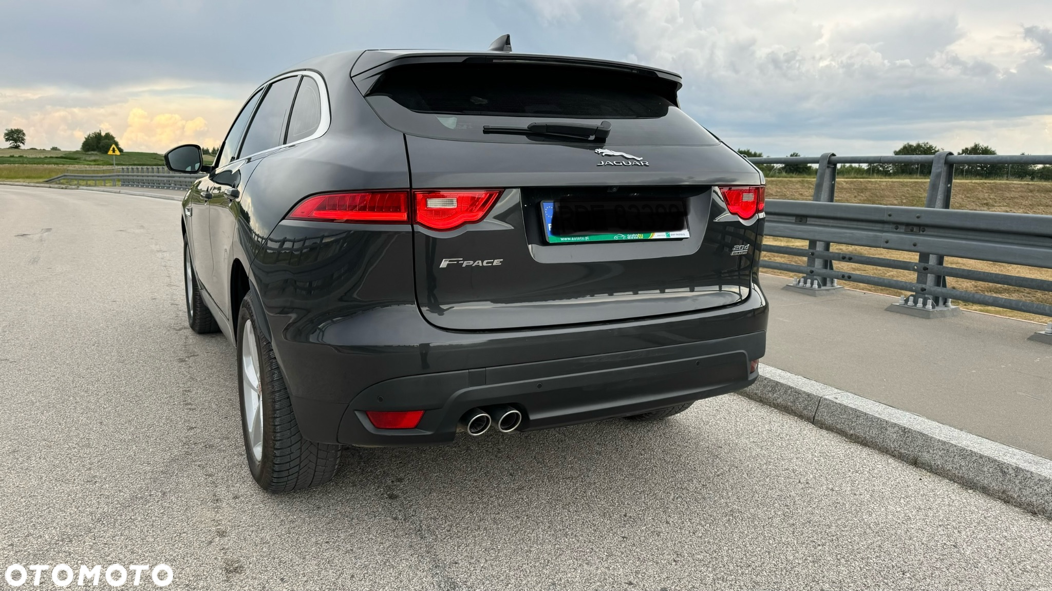 Jaguar F-Pace 2.0 i4D AWD Portfolio - 6