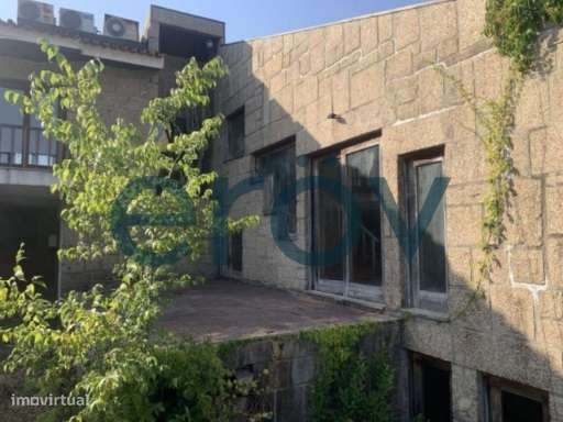 Moradia Unifamiliar com Piscina em Azurém, Guimarães – Próxima da Univ-26