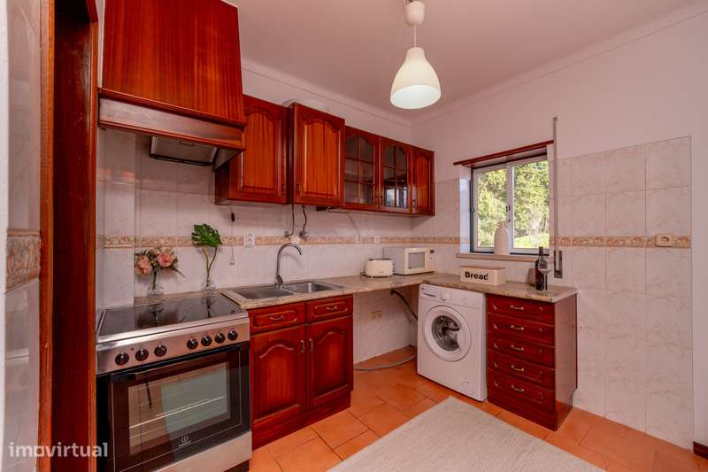 T1 próximo à CUF - Varanda e Estacionamento!-5