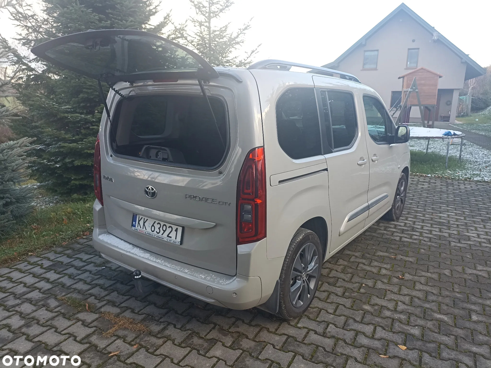 Toyota Proace City Verso 1.5 D-4D Family - 3