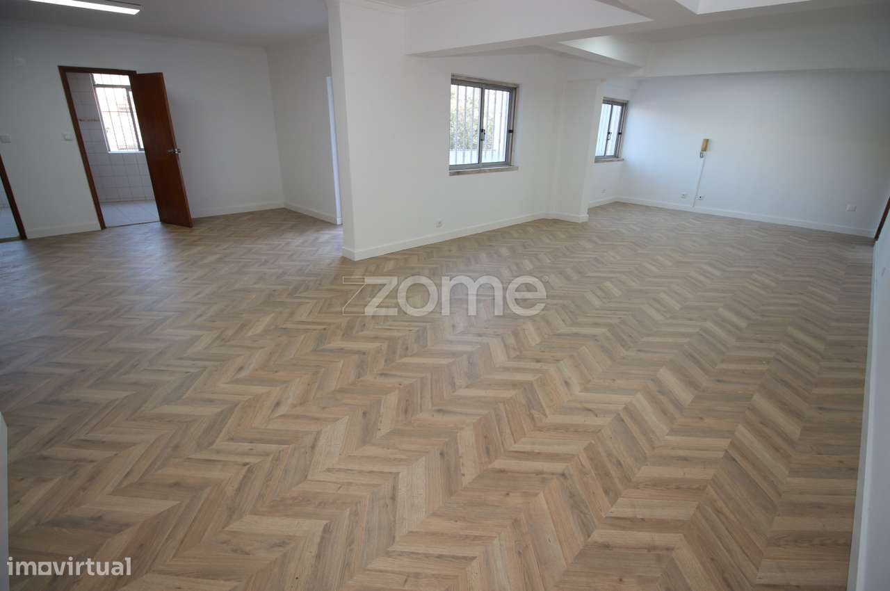 Escritório para Arrendamento no Centro de Odivelas – Pronto a Entra... - Grande imagem: 4/23