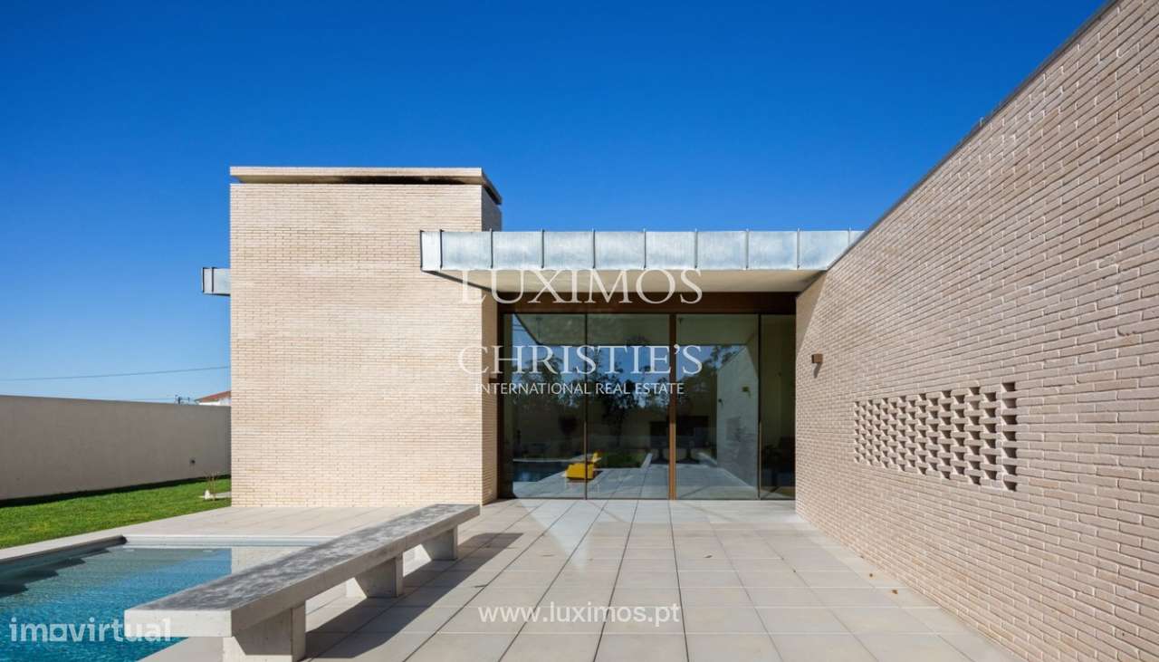 Moradia contemporânea com piscina e jardim à venda em Esposende - Grande imagem: 4/25
