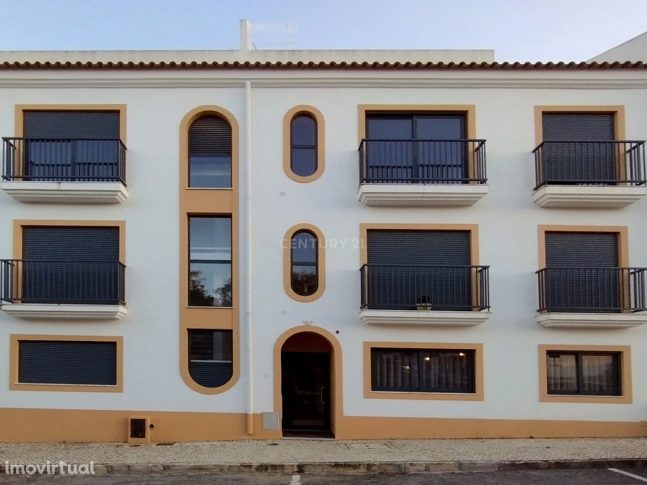 APARTAMENTO T3 DUPLEX NOVO.