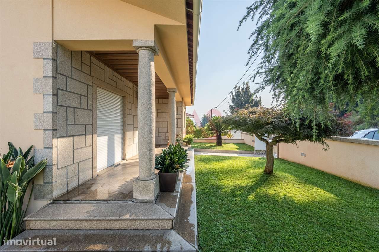 Moradia T4 com 3 Pisos – Excelente Estado de Conservação - S. Paio, Vi - Grande imagem: 4/33