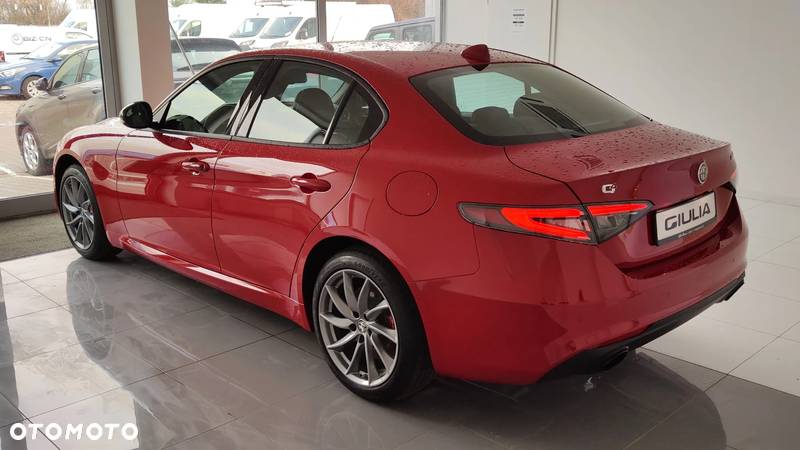 Alfa Romeo Giulia 2.0 Turbo Sprint Q4 - 6