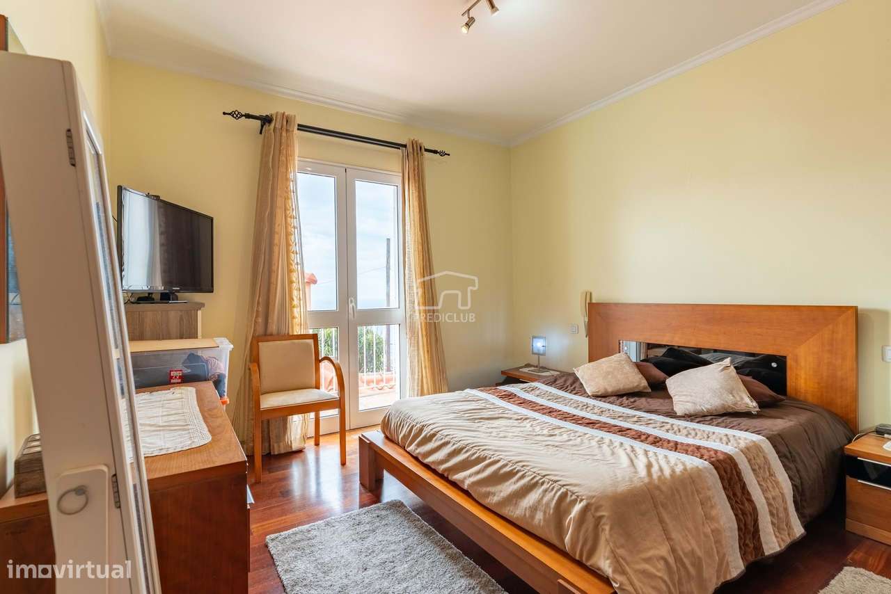 Moradia T2 + 1 - Santa Cruz-20