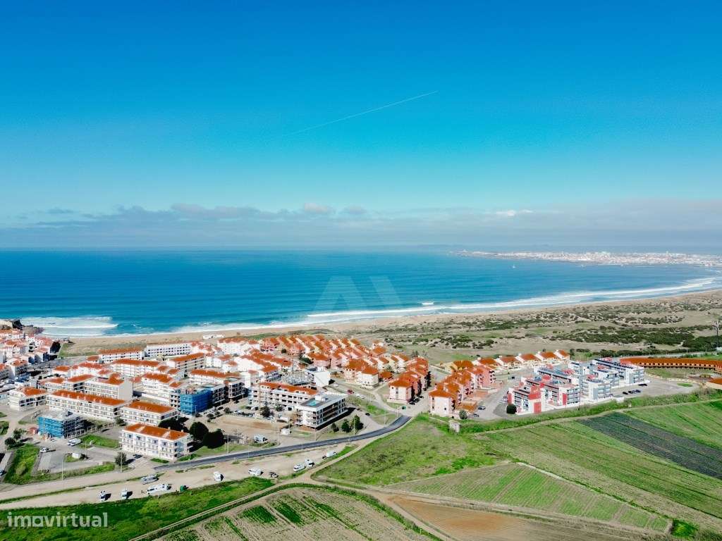 Apartamento T2 novo a 1 minuto do mar em Atouguia da Baleia com vis...-9