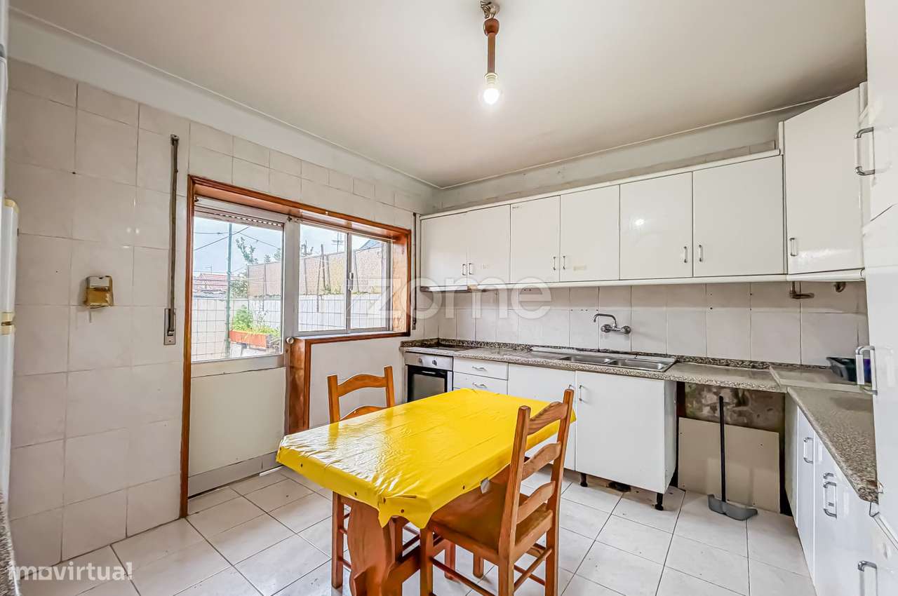 Andar de Moradia junto ao Metro de Fonte do Cuco – Senhora da Hora - Grande imagem: 3/16