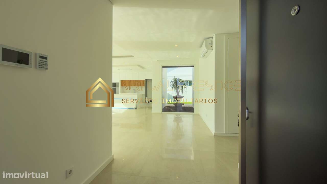 Moradia Térrea T4 Nova com Piscina em S. Simão – Azeitão-2
