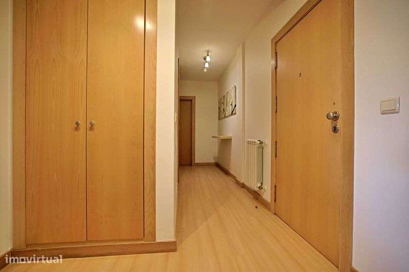 Excelente T2 Mobilado e Equipado Pedrouços - Grande imagem: 5/12