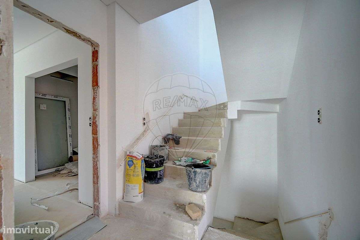 Moradia T5 para venda-24