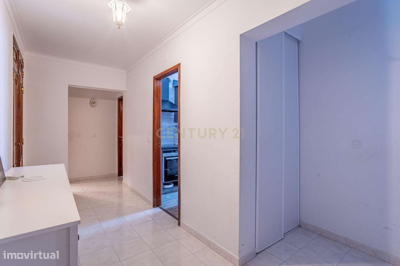 Apartamento T2 em São Marcos-5