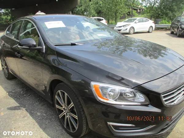 Volvo S60 T6 Drive-E Momentum - 19