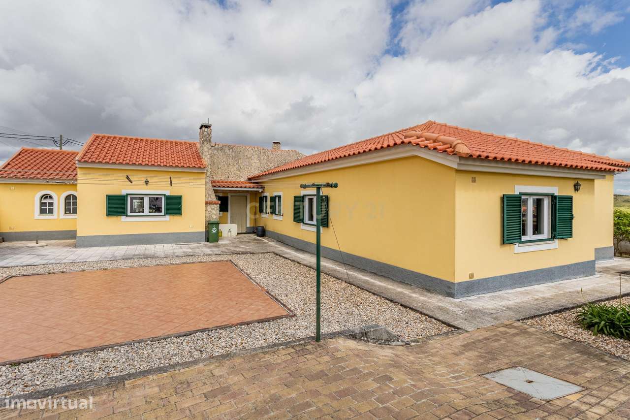 Moradia T4 térrea com lote de 1.600m2-26