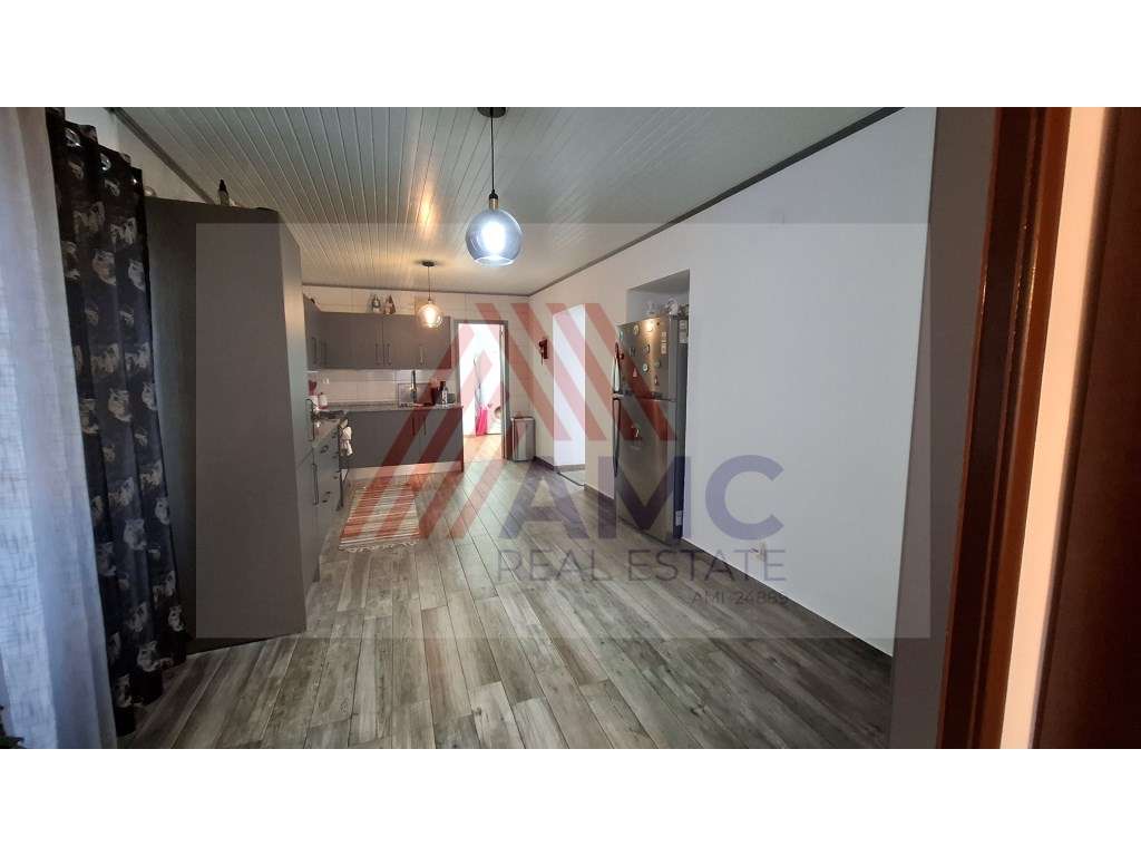 VENDE-SE EXCELENTE MORADIA NA CANDELÁRIA, MADALENA DO PICO - Grande imagem: 2/14