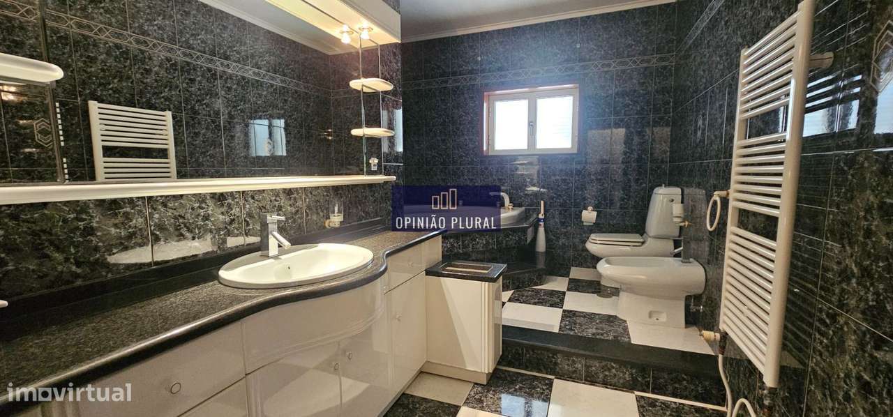 Moradia Exclusiva T4 com Piscina | Conforto e Elegância em Sanfins ...-16