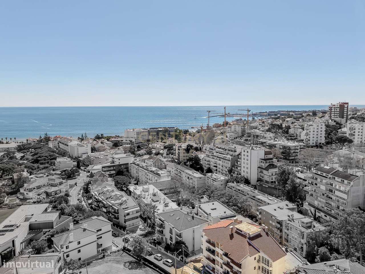 Viver no Estoril: T2 Renovado com Vista Mar, a 5 min a pé da Praia e d-27