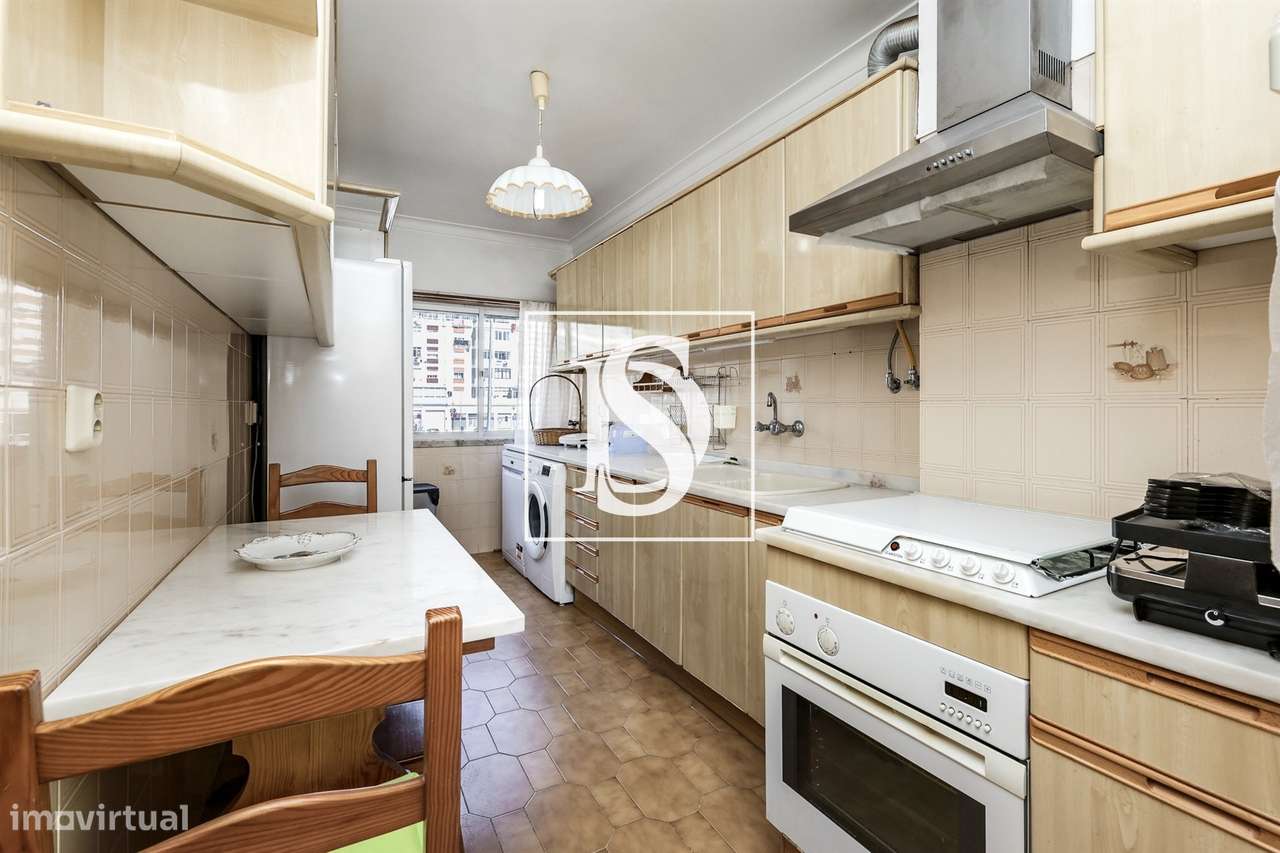 Apartamento T2  com orientação sul, arrecadação e excelente Localizaçã-9