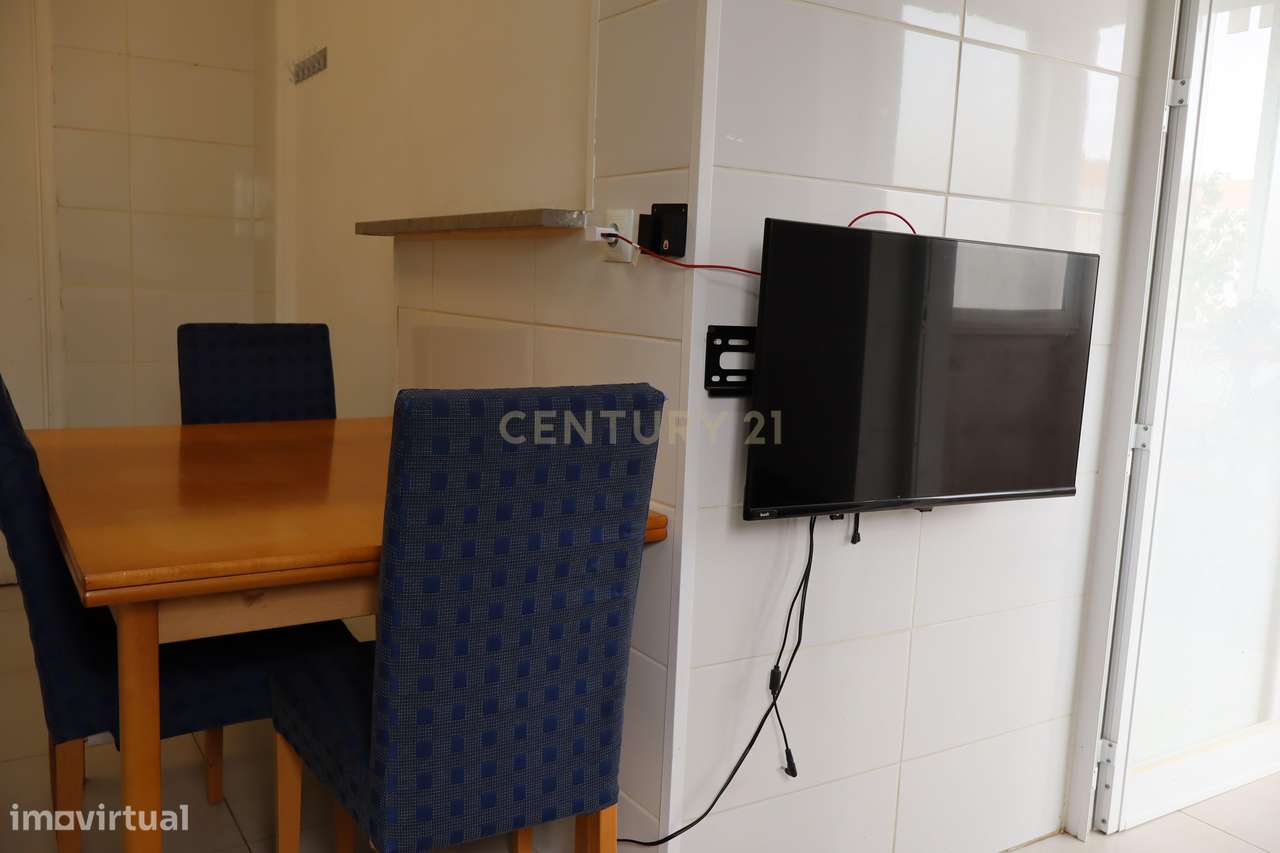 Apartamento T2+1 - Vale da Amoreira-5