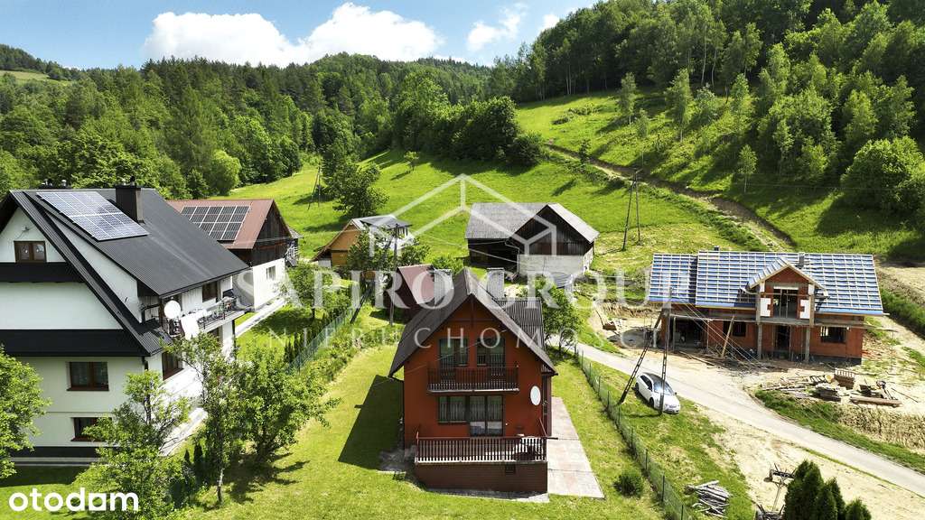 Dom w otoczeniu zieleni i natury-10