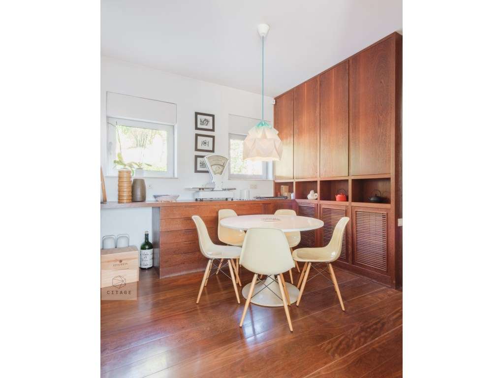 Moradia com vista mar no centro do Estoril-15