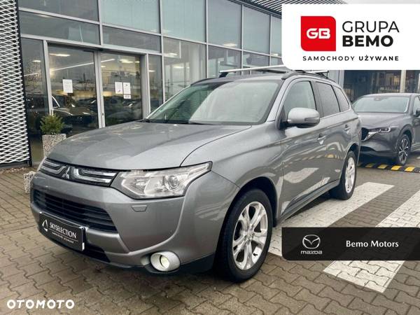 Mitsubishi Outlander - 1