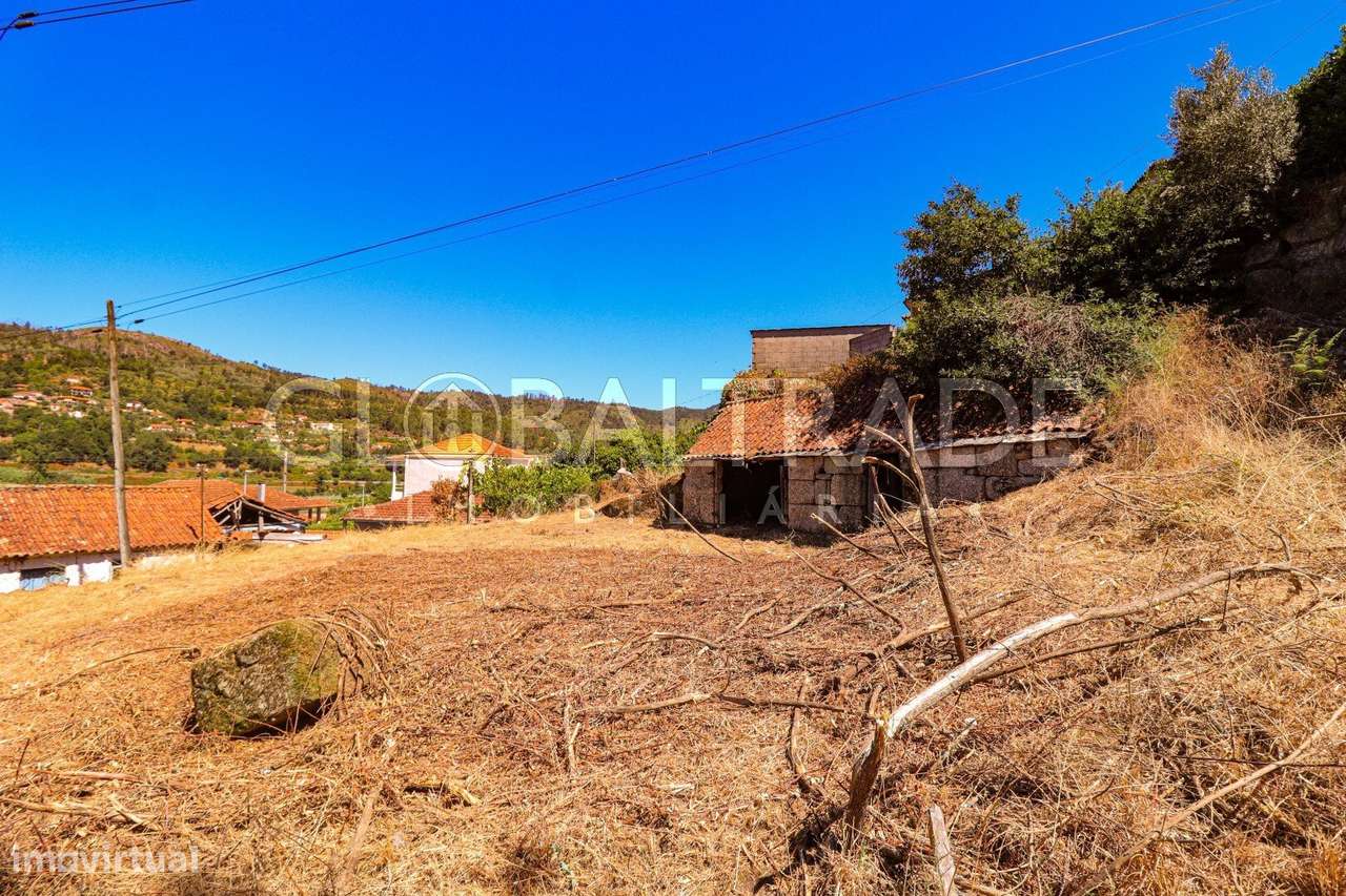 Conjunto Habitacional de 5 Moradias para Recuperar em Aboadela-43