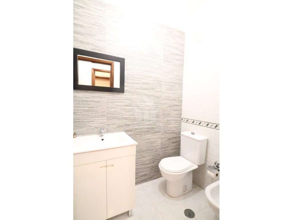 Venda Apartamento T2+1 - S. Vicente (Volvo)-16