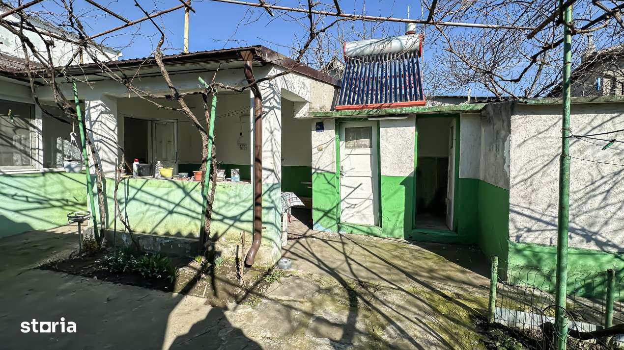 Casa cu 4 camere, in Eforie Nord, renovata, pret exceptional, teren pr - Imagine principală: 3/14