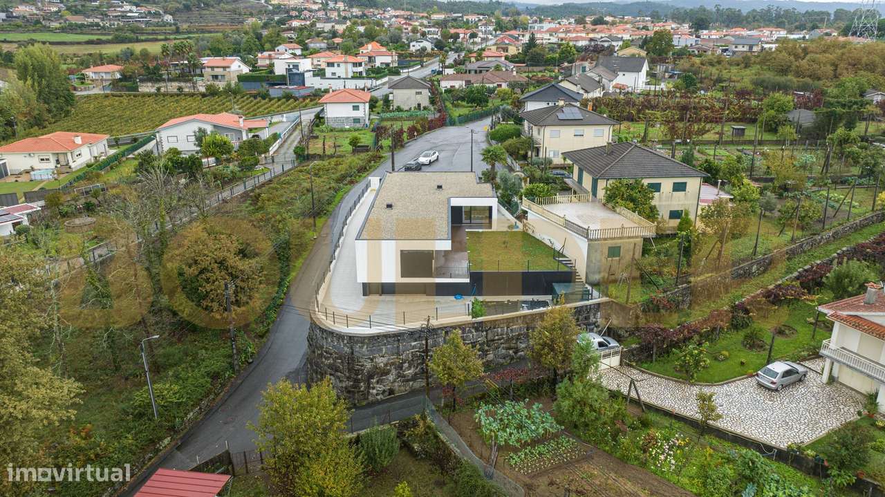 Moradia T4 de Arquitetura Moderna-25