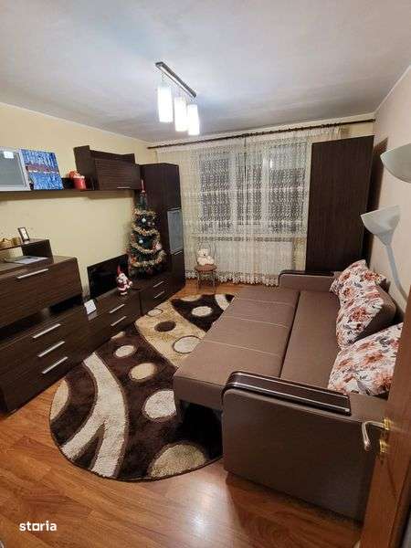 Inchiriez apartament cu 2 camere regim hotelier - Imagine principală: 4/6