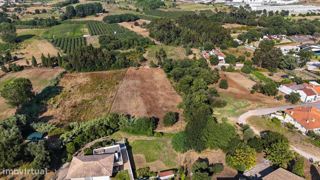 Terreno para Promoção Imobiliária no Coração de Oliveira do Bairro-4