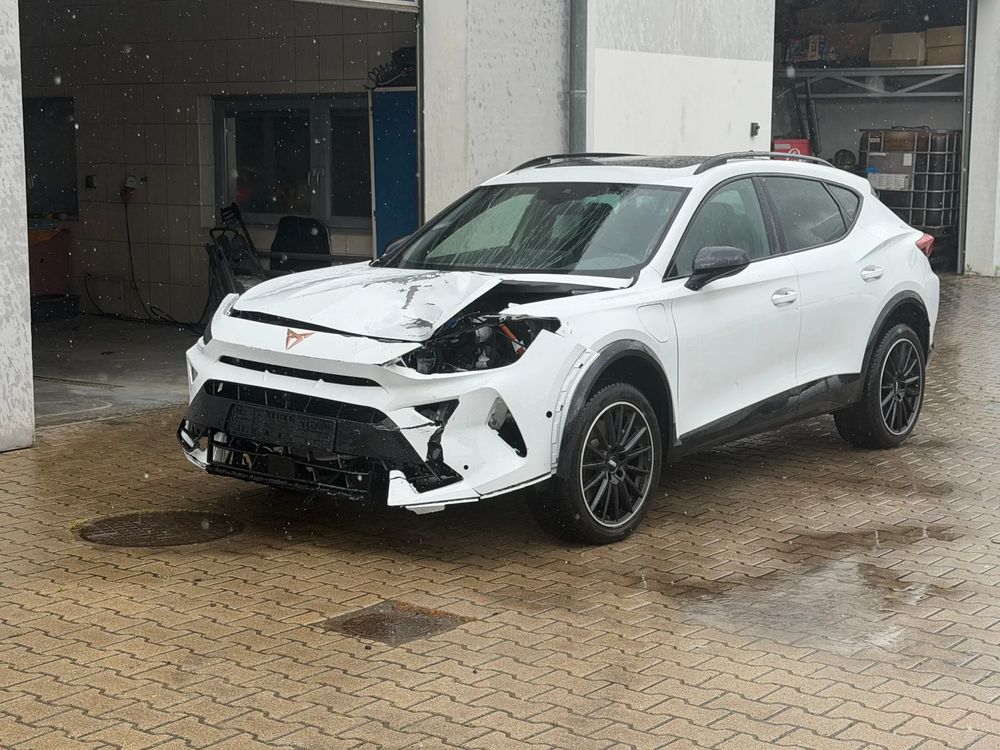 Cupra Formentor 1.5 e-Hybrid DSG 2025