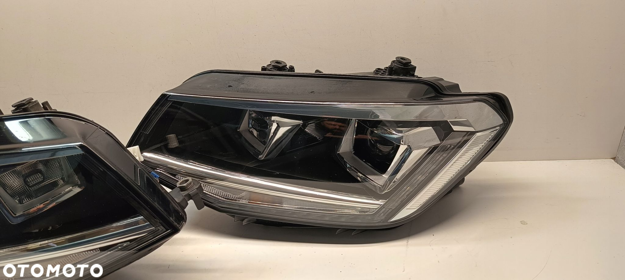 VW CADDY LIFT 2k1 XENON LED LAMPA LEWA PRAWA REFLEKTOR - 2