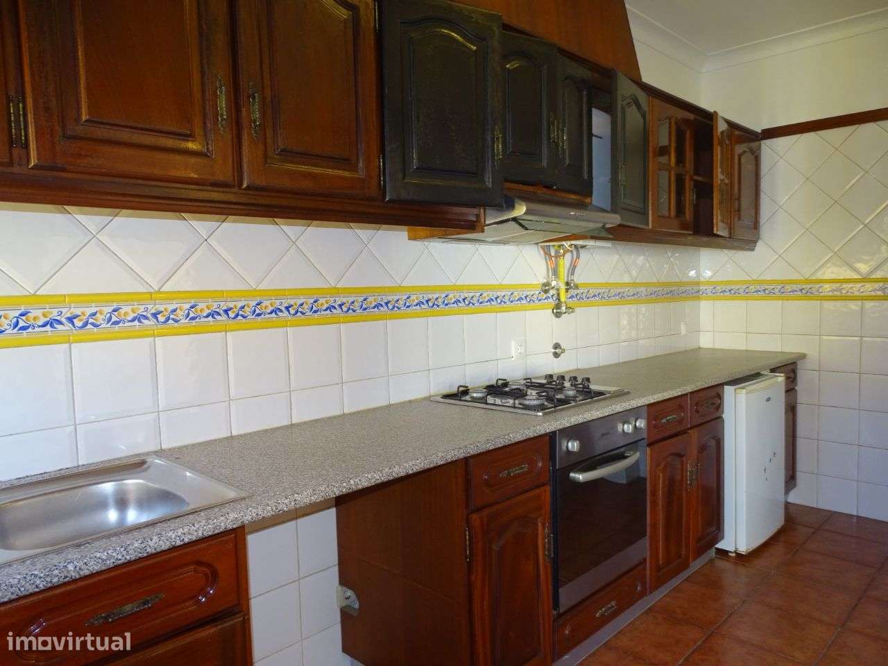 Apartamento T1 no centro da cidade para arrendamento - Grande imagem: 2/11