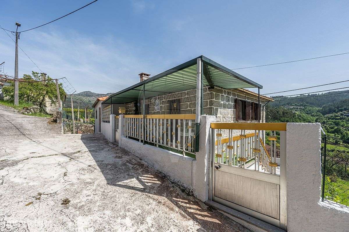 Moradia T4 para venda-35