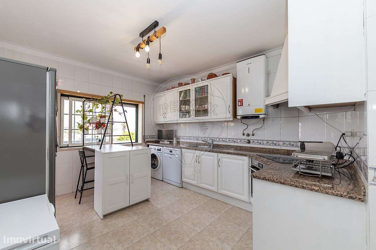 Apartamento T3 no Centro do Montijo-18